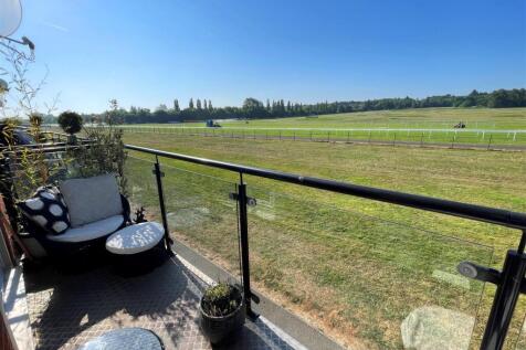4 bedroom town house for sale
