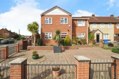 2 bedroom detached house for sale