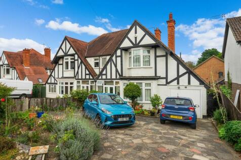 5 bedroom semi-detached house for sale