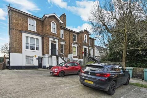 Manor Road, Wallington Studio for sale