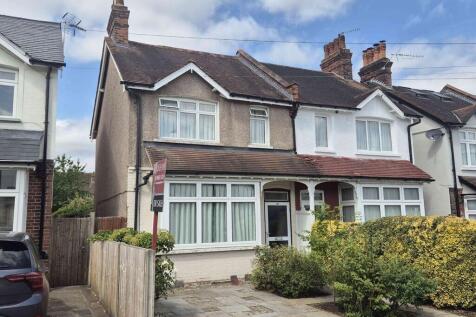 4 bedroom semi-detached house for sale