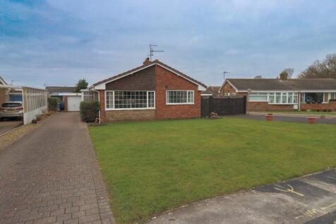 Pinewood Avenue, Filey YO14 3 bed detached bungalow for sale