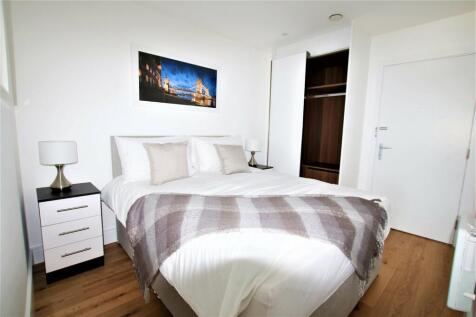 Slough 1 bed apartment for sale