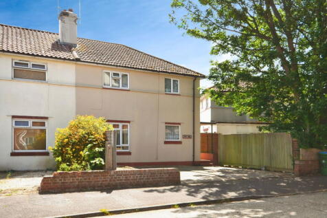 Westloats Lane, Bognor Regis, PO21 5LA 3 bed semi