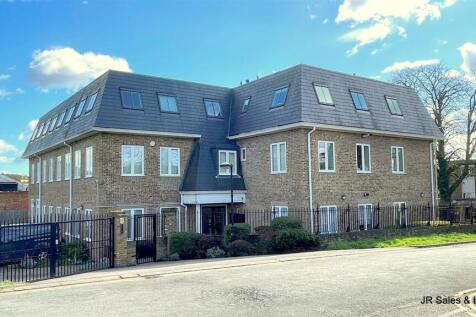 Bridge House, Station Road, Cuffley 1 bed flat for sale