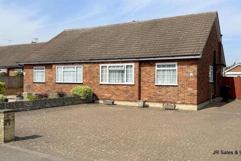 2 bedroom semi-detached bungalow for sale