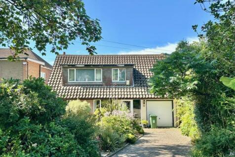 3 bedroom chalet for sale