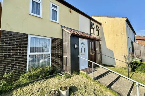 2 bedroom end of terrace house for sale