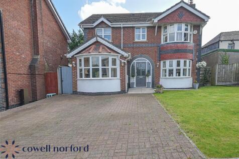 4 bedroom detached house for sale