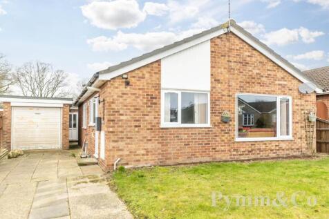 St Marys Road, Norwich NR14 3 bed detached bungalow for sale