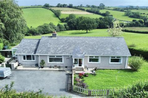 3 bedroom smallholding for sale