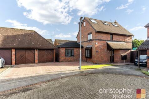 5 bedroom detached house for sale