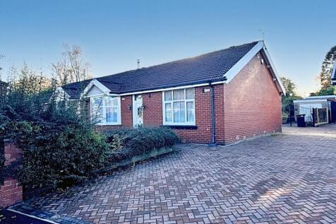 3 bedroom semi-detached bungalow for sale