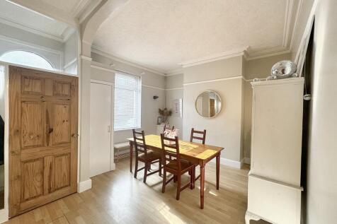 Wood Street, Bury BL8 2 bed terraced house for sale