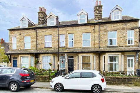 4 bedroom terraced house for sale