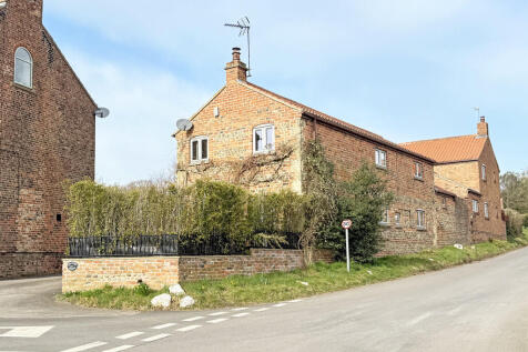Whixley Mews, Church Street, Whixley 3 bed barn conversion for sale