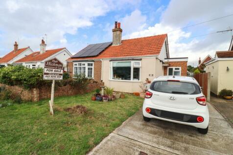 1 bedroom semi-detached bungalow for sale