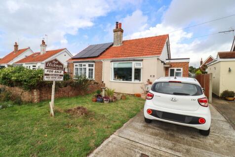 North Crescent, Hayling Island 1 bed semi