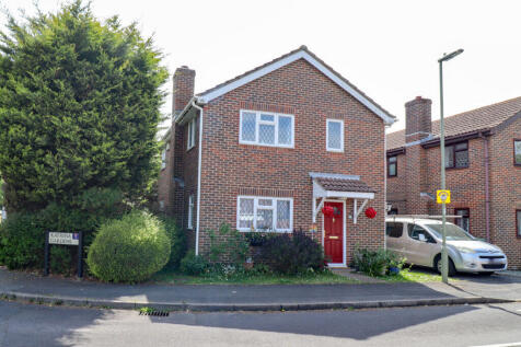 Katrina Gardens, Hayling Island 3 bed detached house for sale