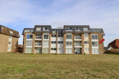 3 bedroom flat for sale