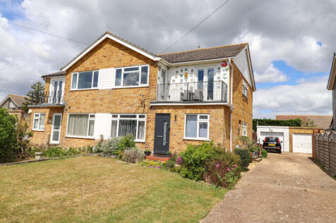 Seafront, Hayling Island 2 bed flat for sale