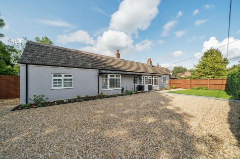 4 bedroom detached bungalow for sale