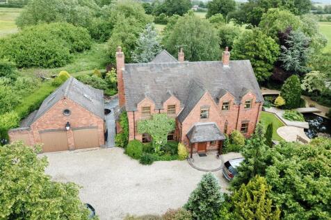 Moss Lane, Stone 7 bed detached house for sale