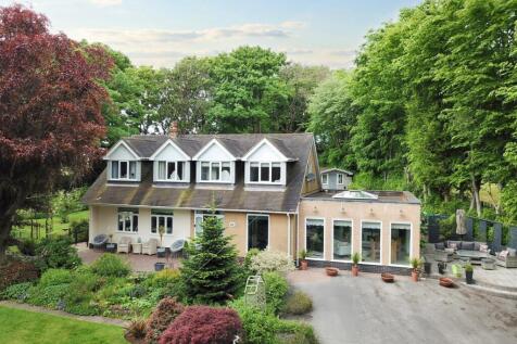 Caverswall, Staffordshire 3 bed detached house for sale