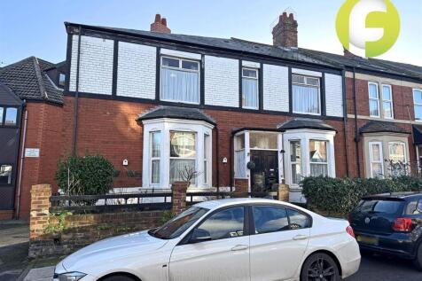 3 bedroom terraced house for sale