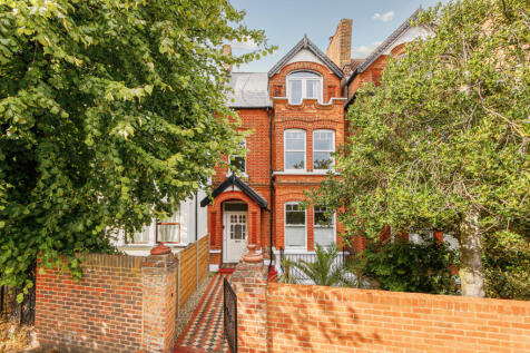 Fauconberg Road, London 3 bed flat for sale