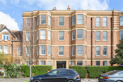 Sutton Court, Fauconberg Road, London 3 bed flat for sale