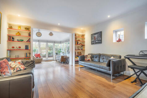 Mercator Place, Isle of Dogs, London 3 bed terraced house for sale