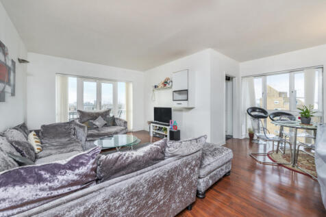 Riverview Court, Old Bellgate Place... 2 bed flat for sale