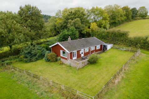 3 bedroom detached bungalow for sale