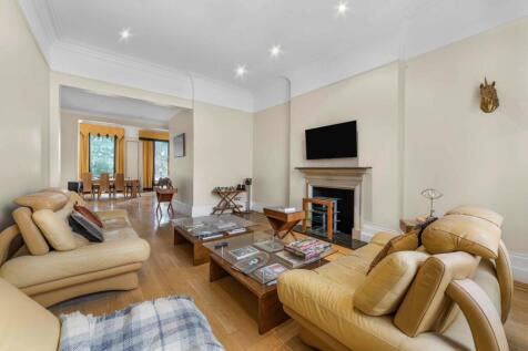 Gloucester Square, Hyde Park, London 3 bed flat for sale