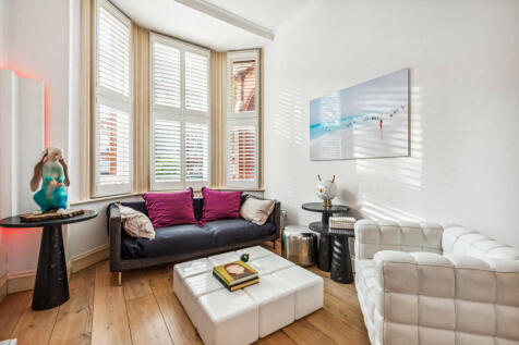 Cheyne Gardens, Chelsea 1 bed flat for sale
