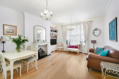 St. Georges Square, Pimlico, London... 2 bed flat for sale