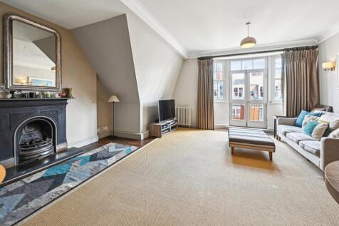 Ashley Gardens, Emery Hill Street... 3 bed flat for sale