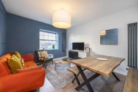 Arcadia Court, 45 Old Castle Street... 2 bed flat for sale