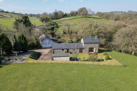 2 bedroom barn conversion for sale