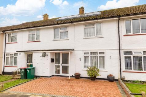 Shepherd Close, Crawley RH10 3 bed terraced house for sale