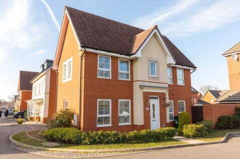 Bedivere Road, Crawley RH11 3 bed link detached house for sale