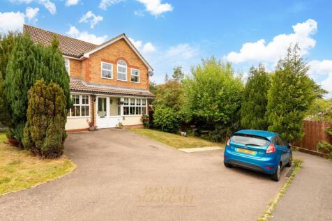 Gabriel Road, Crawley RH10 4 bed detached house for sale
