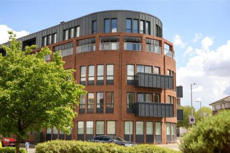 Coombe Road, Kingston upon Thames, KT2 1 bed apartment for sale