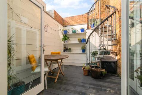 Grosvenor Road, Twickenham, TW1 2 bed apartment for sale