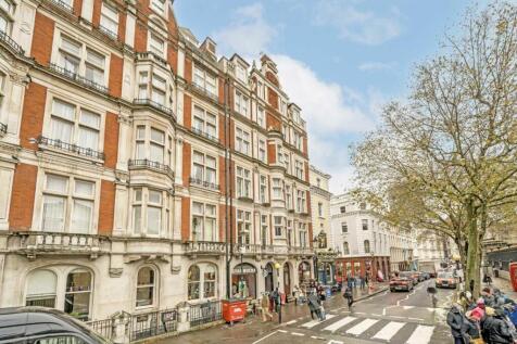 Great Russell Street, London WC1B 3 bed flat for sale