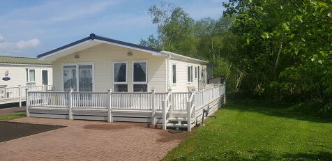 2 bedroom lodge for sale