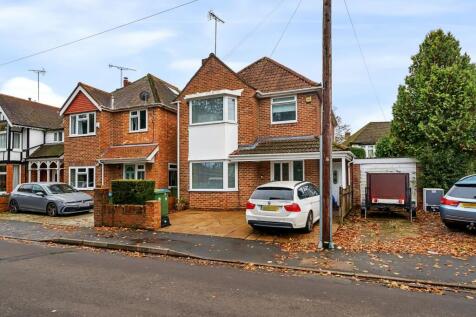 Manor Farm Road, Southampton SO18 3 bed detached house for sale