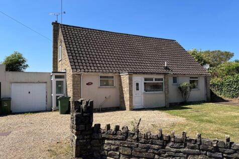 4 bedroom detached bungalow for sale