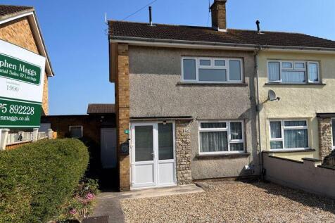 2 bedroom semi-detached house for sale